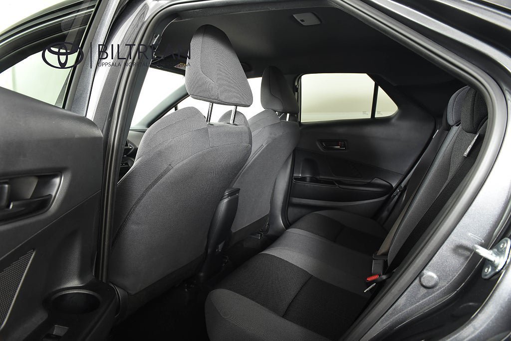 Vehicle Image 7