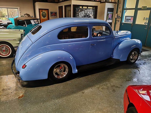 Vehicle Image 8