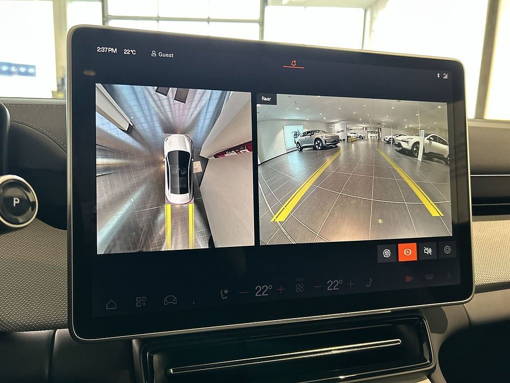 Vehicle Image 12