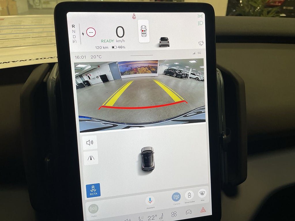 Vehicle Image 11