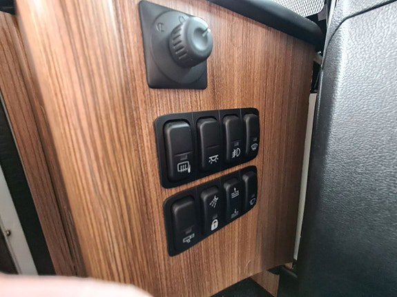 Vehicle Image 24