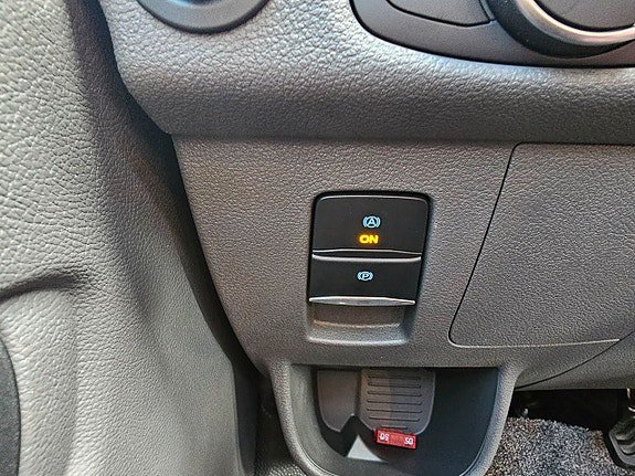 Vehicle Image 26