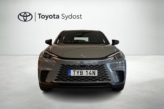 Vehicle Image 4