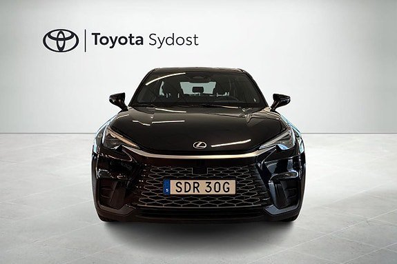 Vehicle Image 6