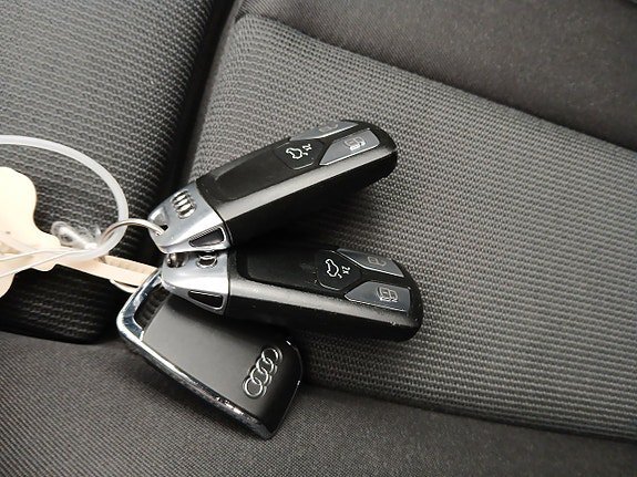 Vehicle Image 31