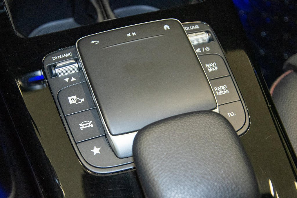 Vehicle Image 19