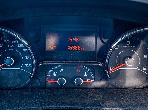 Vehicle Image 15