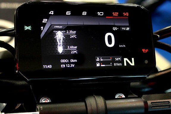 Vehicle Image 14