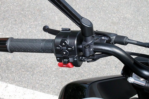 Vehicle Image 16