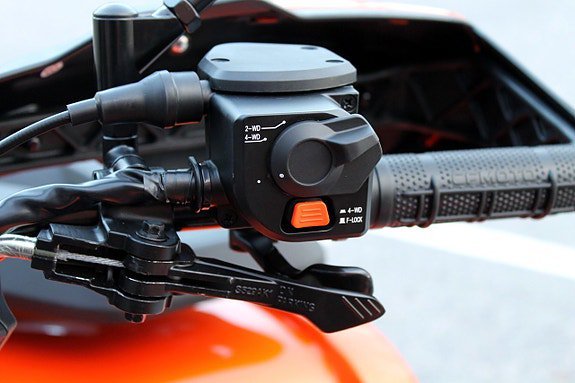 Vehicle Image 12