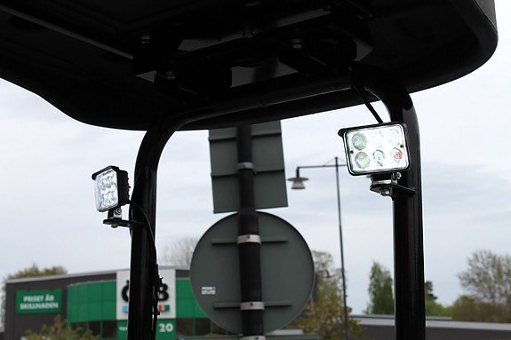 Vehicle Image 11
