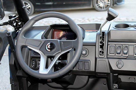 Vehicle Image 13