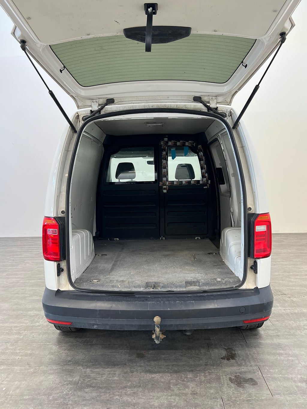 Vehicle Image 13