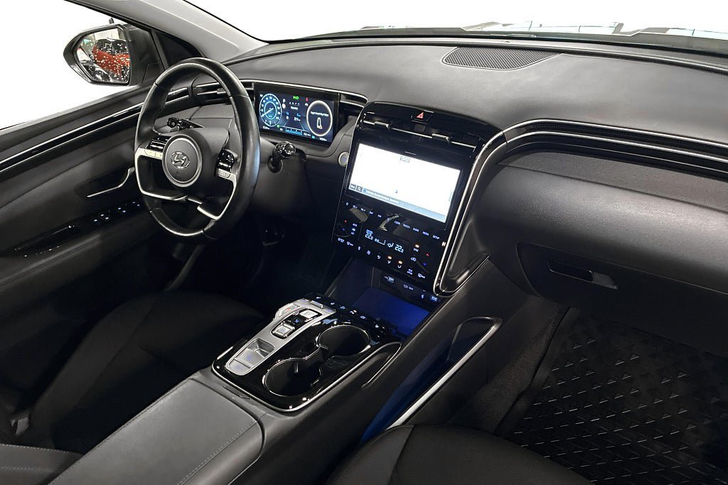 Vehicle Image 15