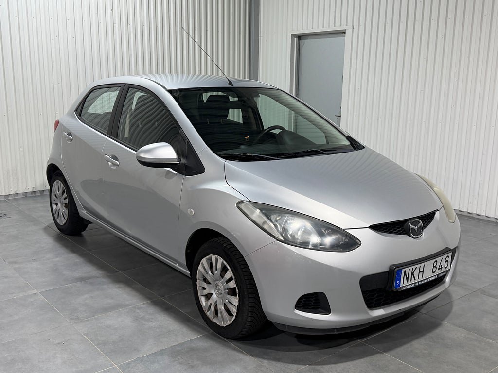 Vehicle Image 2