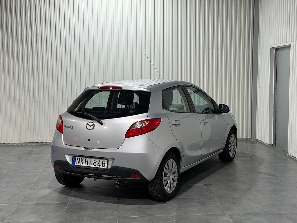 Vehicle Image 4