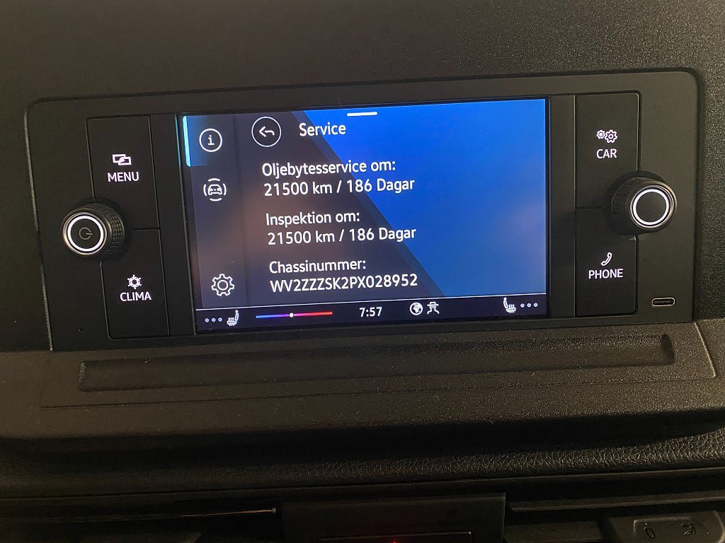 Vehicle Image 16