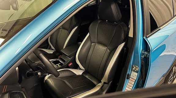 Vehicle Image 17