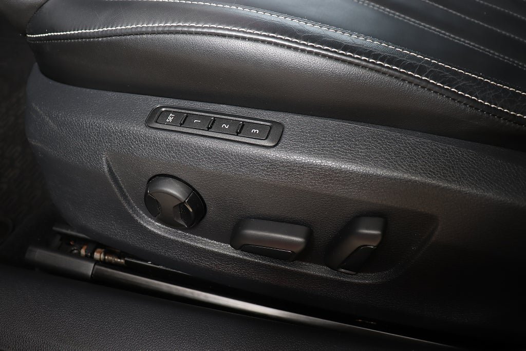 Vehicle Image 23