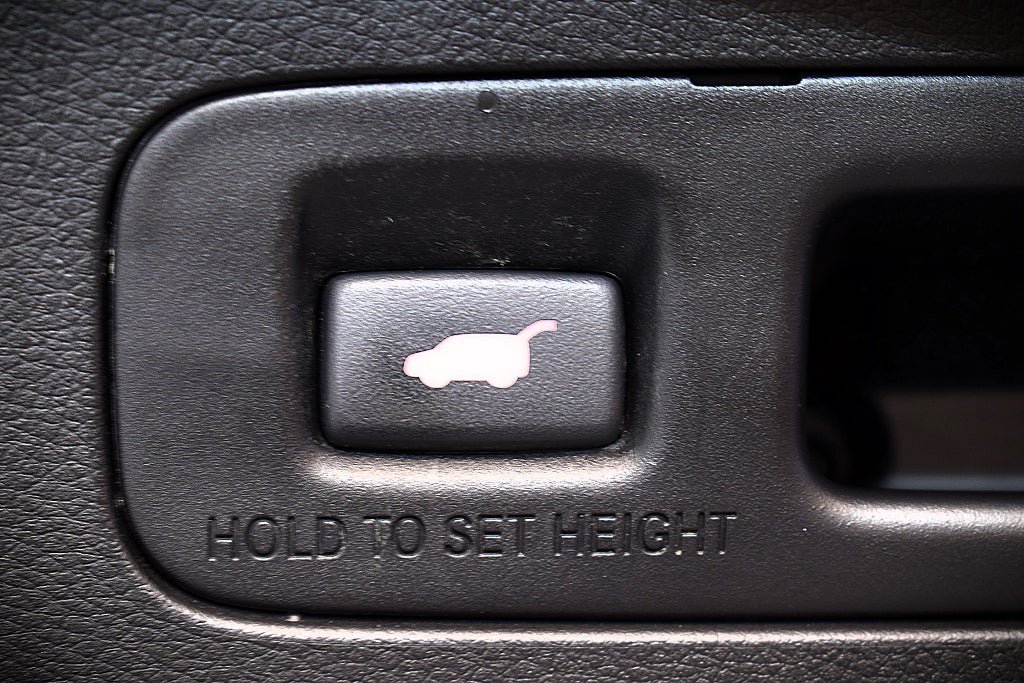 Vehicle Image 28