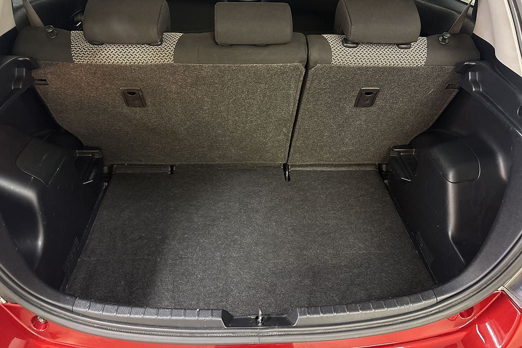 Vehicle Image 14