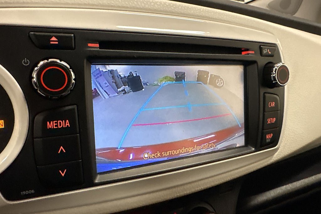 Vehicle Image 17