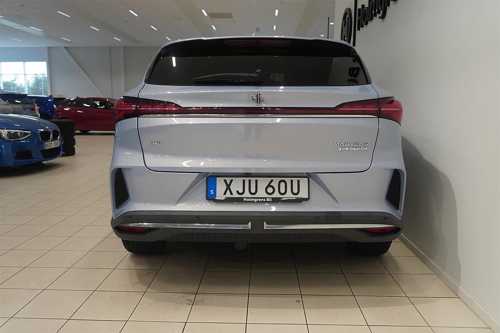 Vehicle Image 6