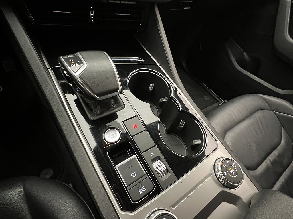 Vehicle Image 23