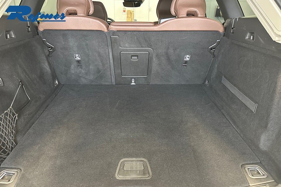 Vehicle Image 23