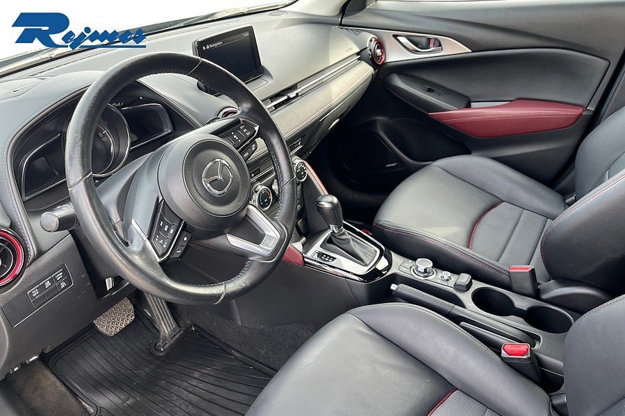 Vehicle Image 6