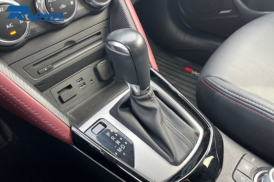 Vehicle Image 12