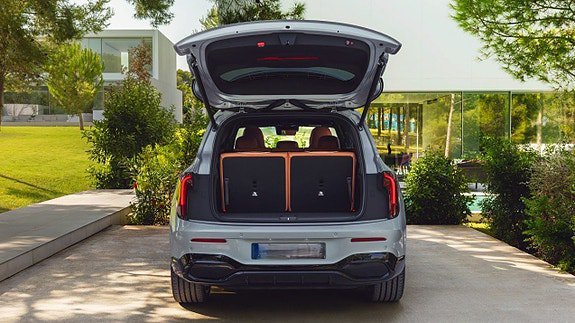 Vehicle Image 13