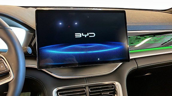Vehicle Image 12