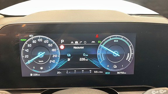 Vehicle Image 17