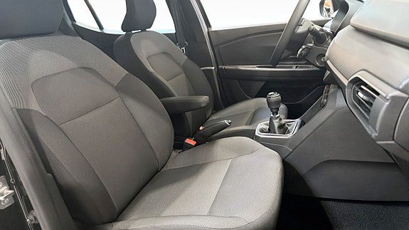 Vehicle Image 17