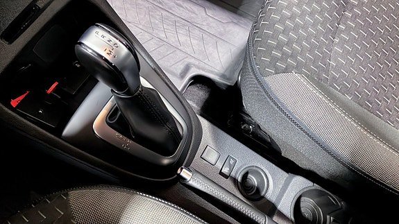Vehicle Image 11