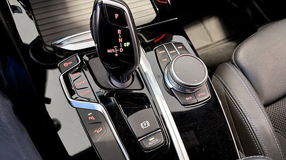 Vehicle Image 24