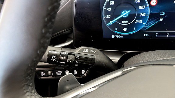 Vehicle Image 23