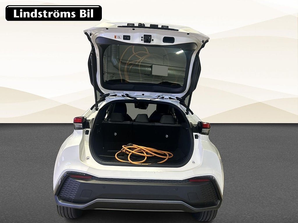Vehicle Image 12