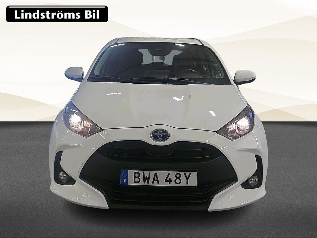 Vehicle Image 8