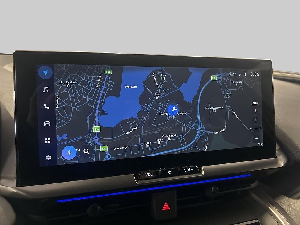 Vehicle Image 15