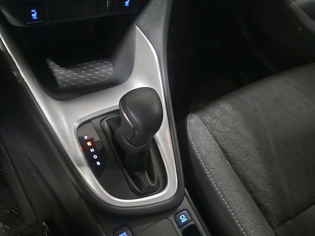 Vehicle Image 17