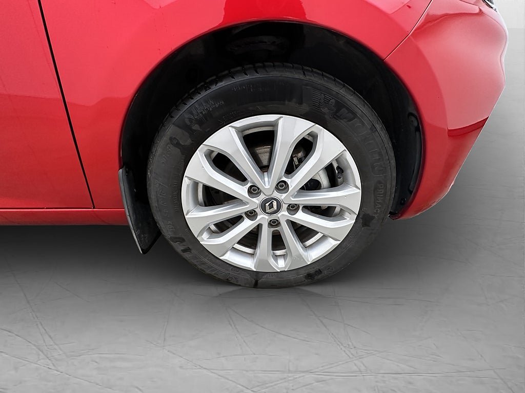 Vehicle Image 30