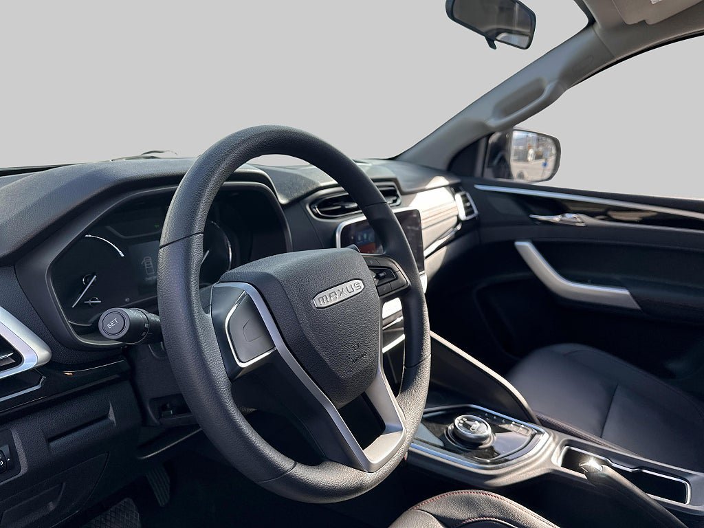 Vehicle Image 15