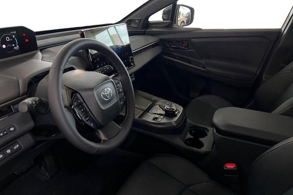 Vehicle Image 14