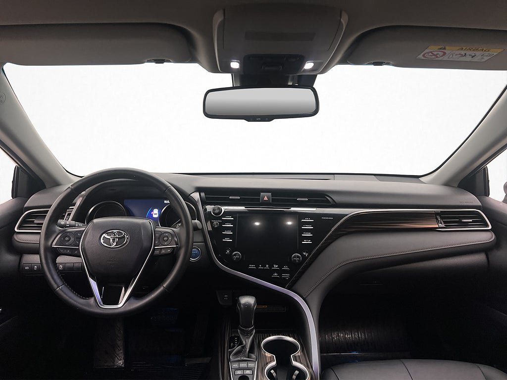 Vehicle Image 13