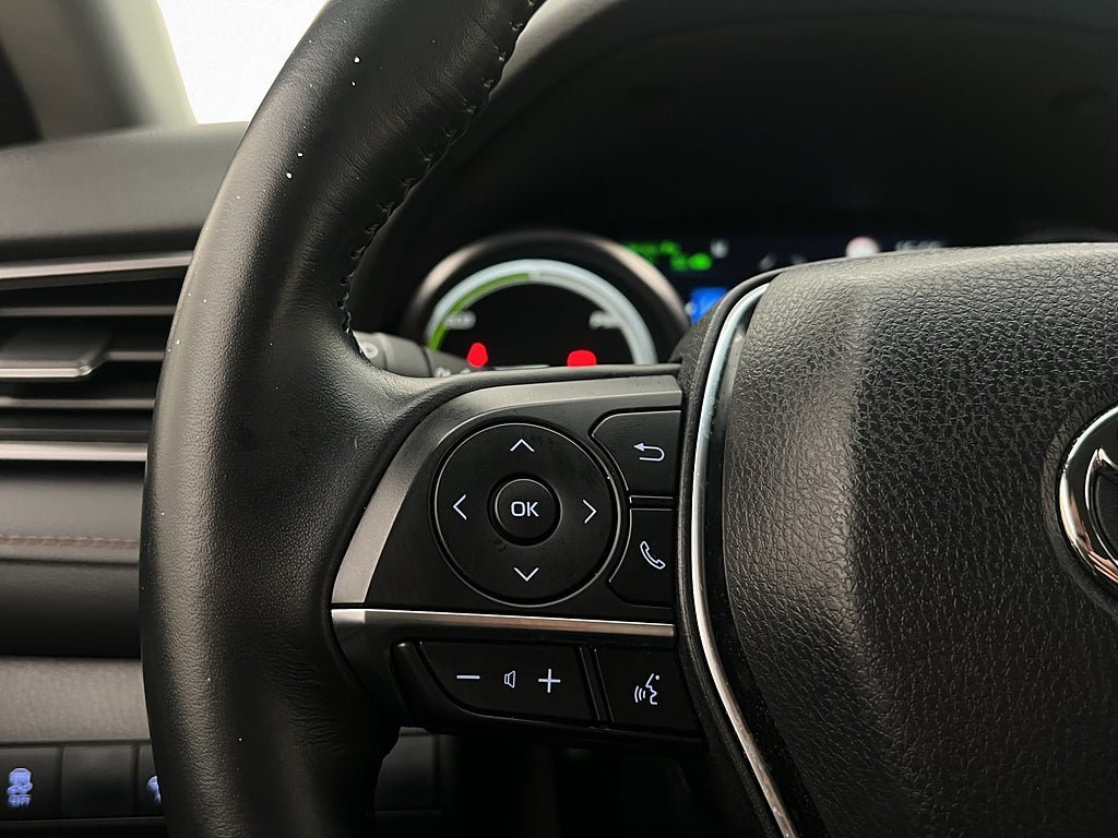 Vehicle Image 17
