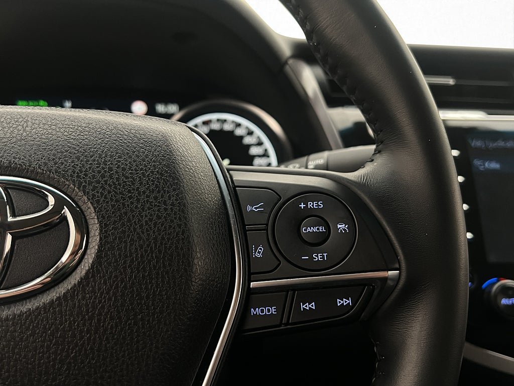 Vehicle Image 19
