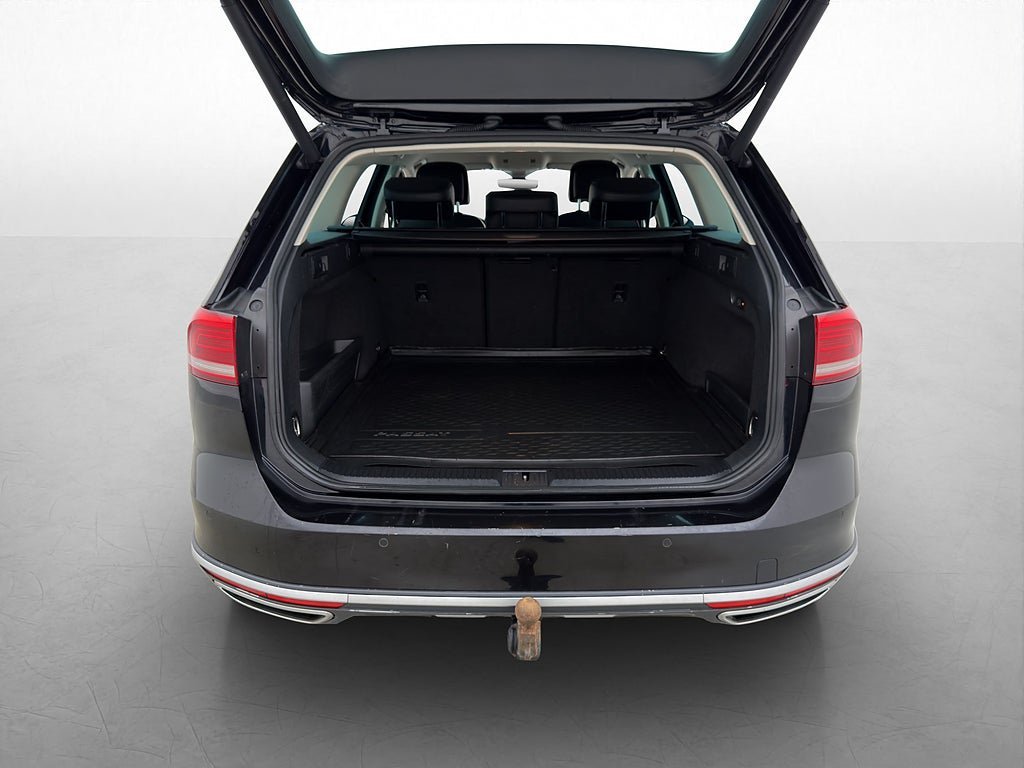 Vehicle Image 28