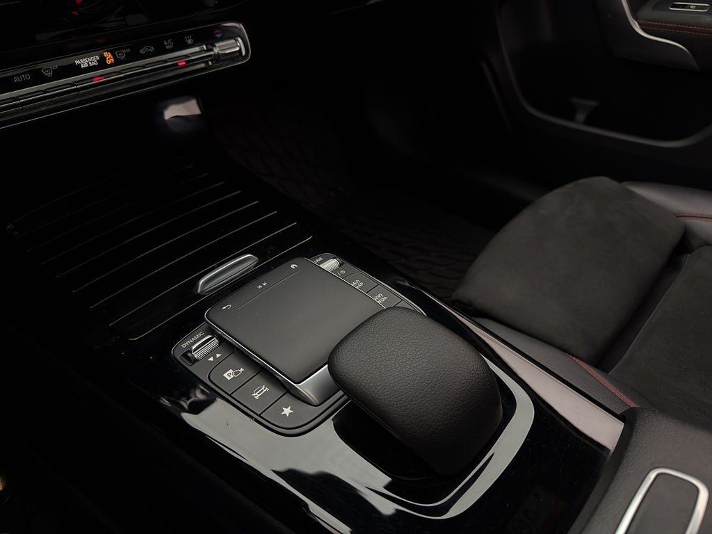 Vehicle Image 23